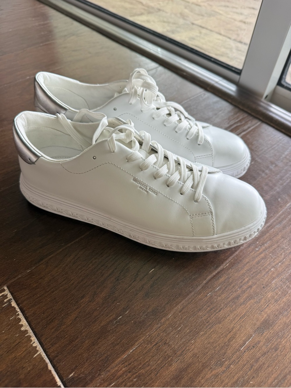 Michael Kors Grove Lace Up Low Top Sneakers MK Logo Leather Optic White Size 10